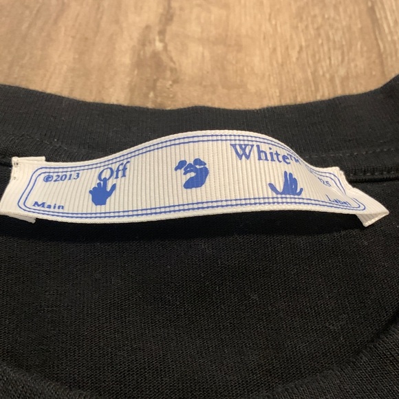 Off-White Black and Pink Graphic Tee - Picture 3 of 4